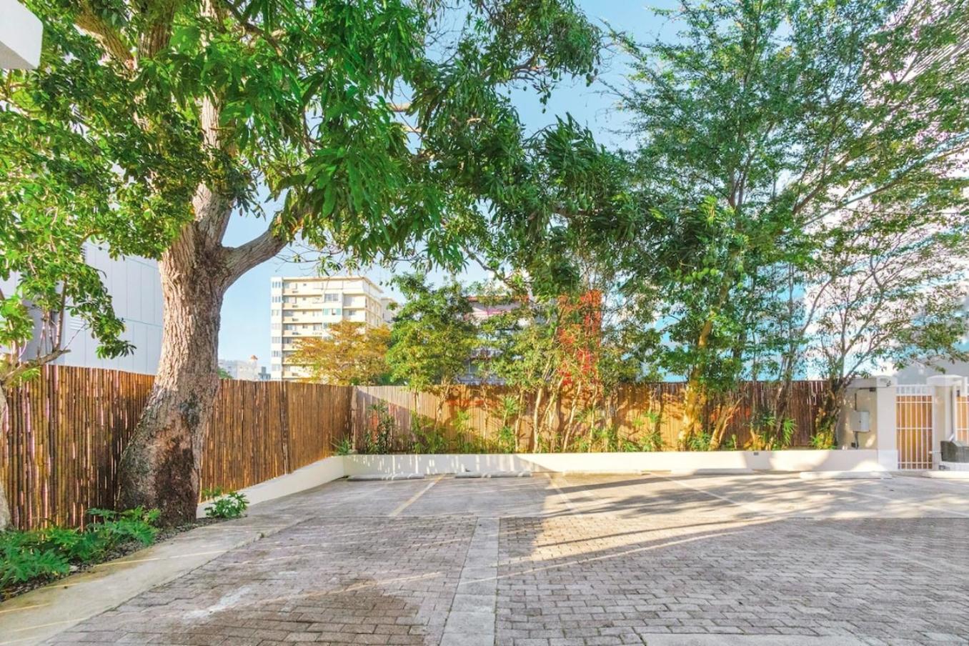 شقة Hidden Gem In Miramar- Power Generator- Parking سان خوان المظهر الخارجي الصورة